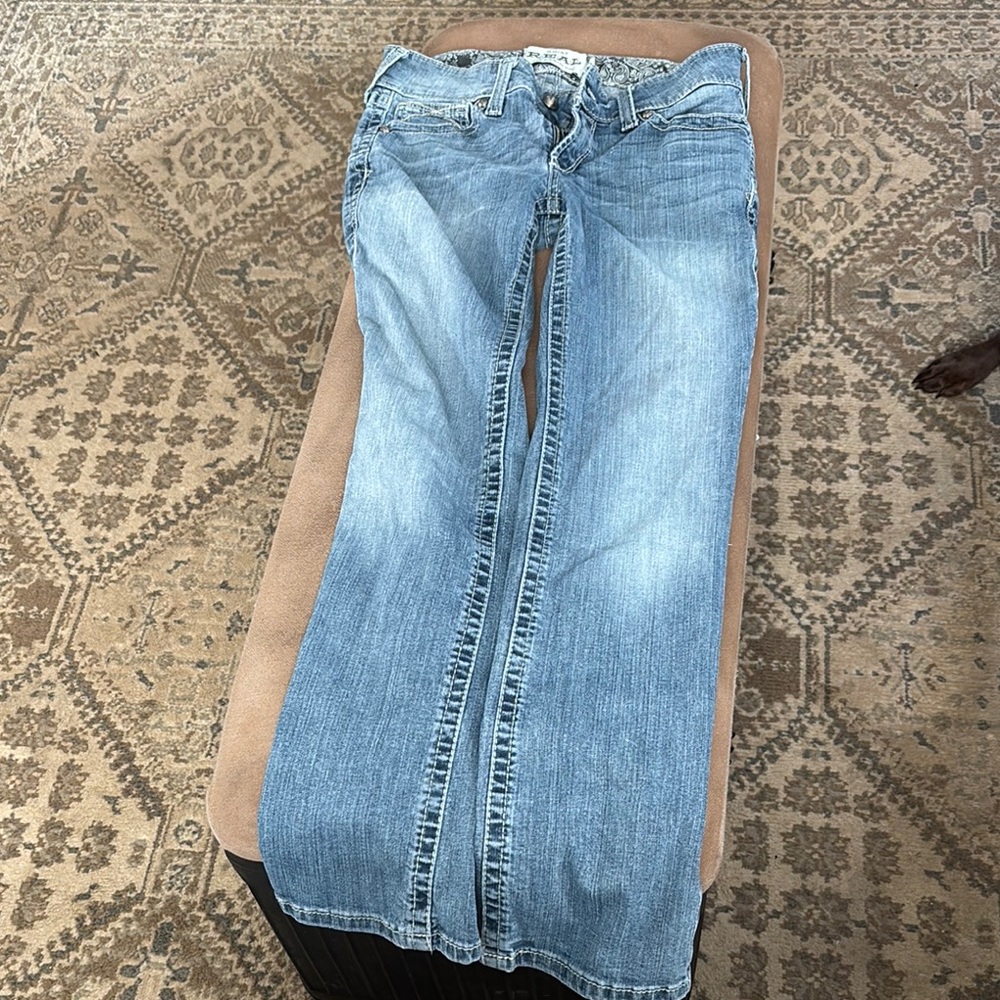 Ariat Blue Straight Leg Jeans with Classic Denim Style